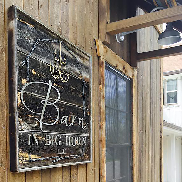 Barn in Big Horn signage